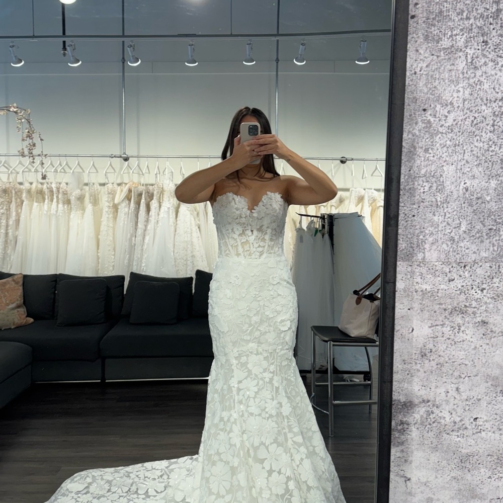 Calla Blanche Nailah Wedding Dress NEW AND NEVER WORN SIZE 10